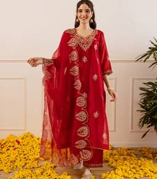 Red embroidered chanderi kurta set