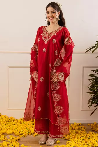 Red embroidered chanderi kurta set