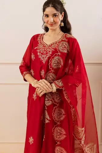 Red embroidered chanderi kurta set