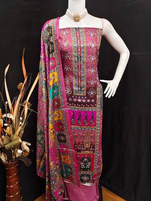 Women's pink silk chiffon printed unstitched dress material 4