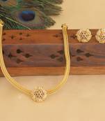 Matte finish flower shape necklace set