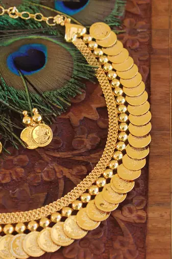 Kerala style kasu gold plated necklace set