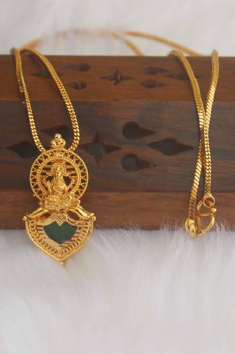 Kerala style gold plated temple palakka necklace