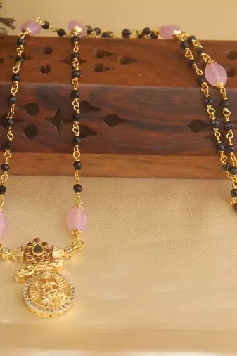 Gold plated kasu black beads necklace