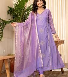 Aaysa floral embroidered purple v-neck chanderi a-line kurta with trouser & dupatta