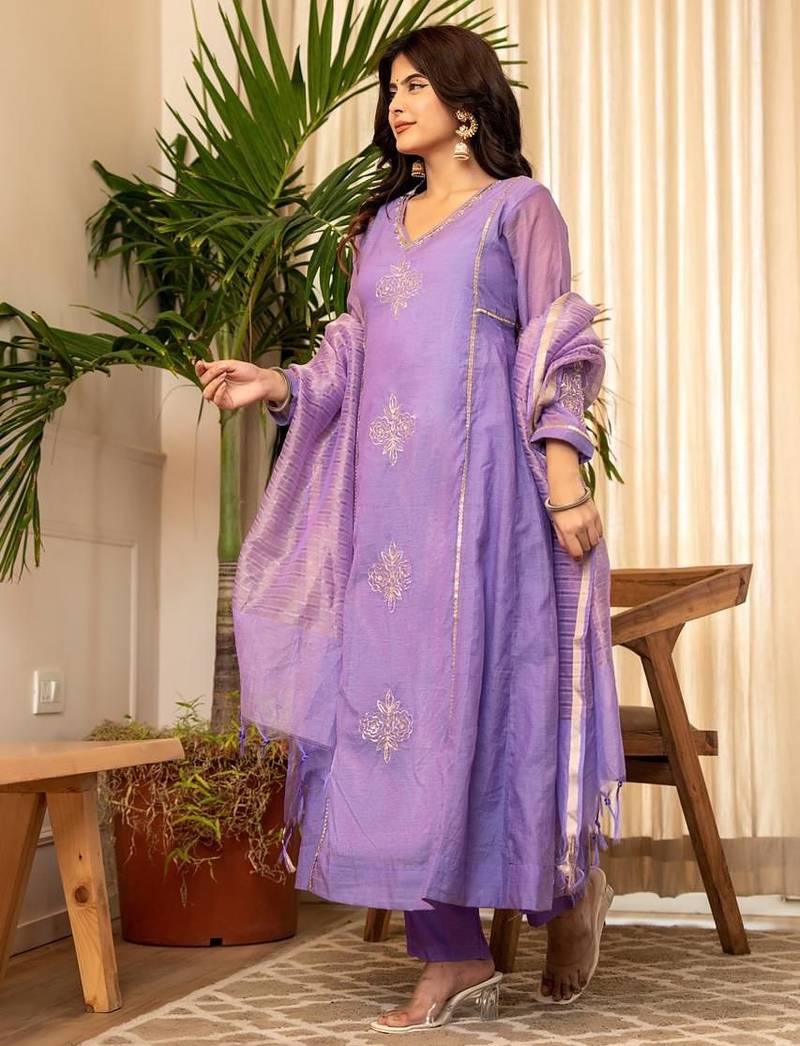 Aaysa floral embroidered purple v-neck chanderi a-line kurta with trouser & dupatta