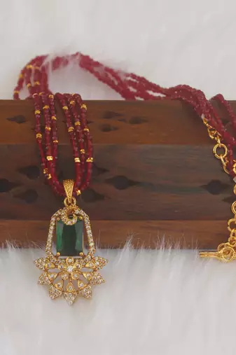 Gold plated handmade beads pendant necklace