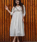 Aaysa floral embroidered white v-neck pure cotton anarkali kurti