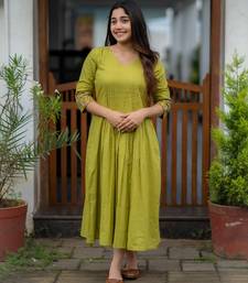 Aaysa floral embroidered green v-neck pure cotton anarkali kurti