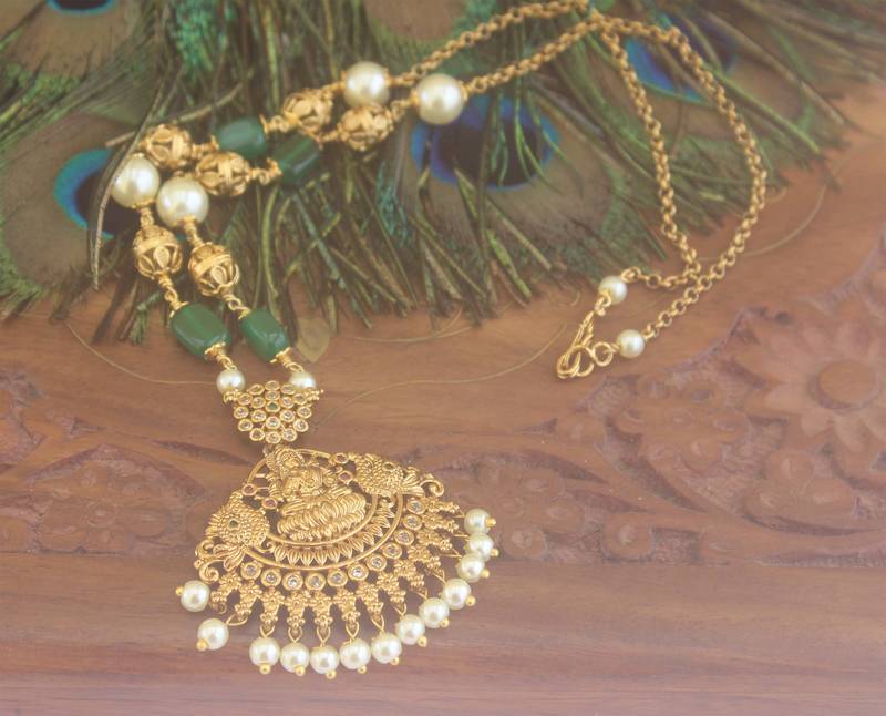 Temple handmade pearl beads necklace