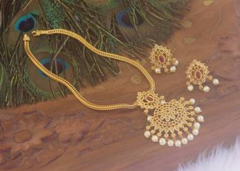 Matte finish stone necklace set 3