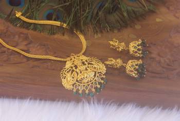 Matte finish temple peacock  necklace set 2