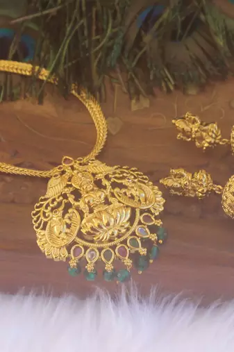 Matte finish temple peacock  necklace set