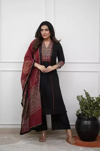 Aaysa floral embroidered black v-neck pure cotton a-line kurta with trouser & dupatta