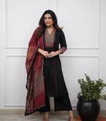 Aaysa floral embroidered black v-neck pure cotton a-line kurta with trouser & dupatta