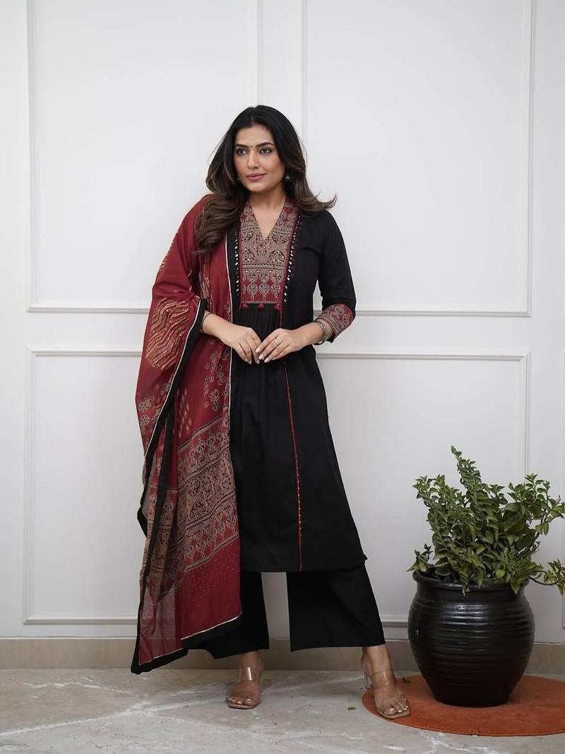 Aaysa floral embroidered black v-neck pure cotton a-line kurta with trouser & dupatta