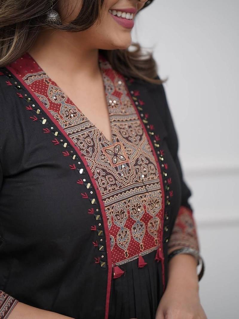 Aaysa floral embroidered black v-neck pure cotton a-line kurta with trouser & dupatta