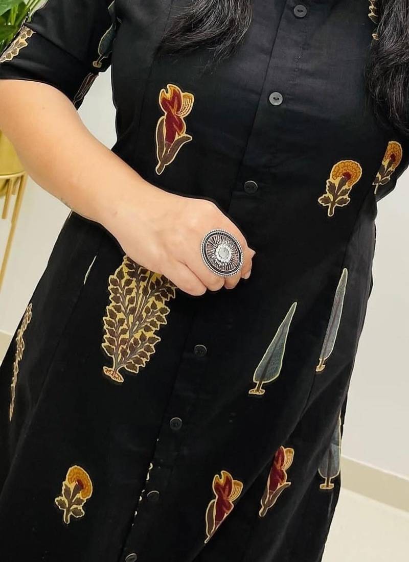 Aaysa floral printed black round neck pure cotton a-line kurta with trouser