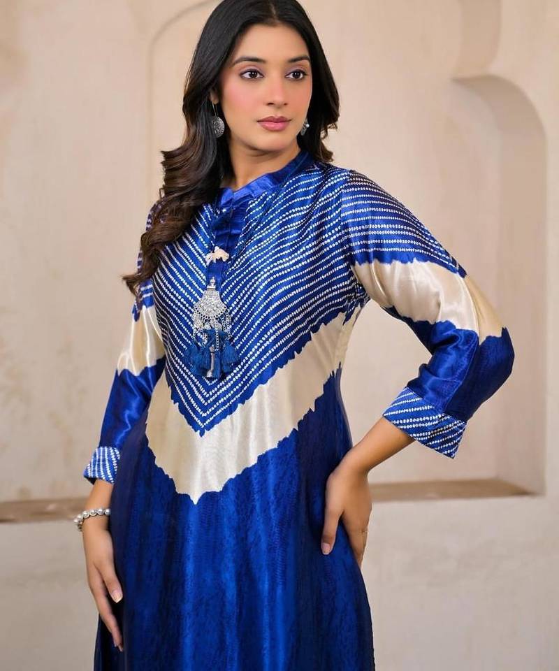 Aaysa floral printed blue round neck muslin a-line kurta with trouser