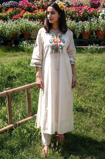 Aaysa floral embroidered white round neck silk anarkali kurta with trouser