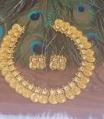 Matte finish temple necklace set