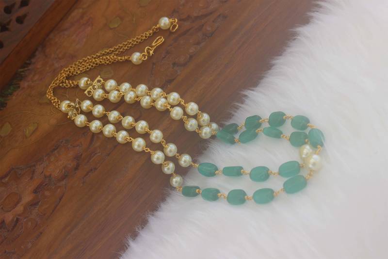 Handmade pearl beads necklace