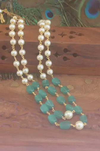 Handmade pearl beads necklace