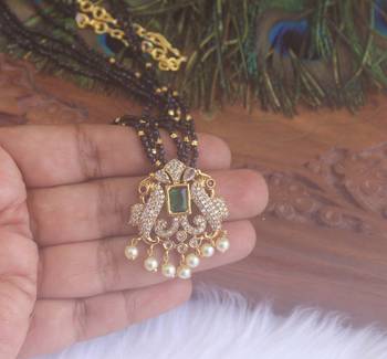 Peacock handmade beads necklace 2