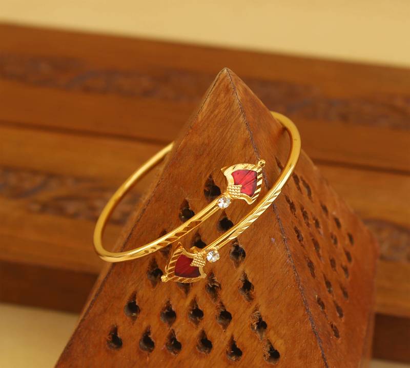 Kerala style gold plated palakka kada