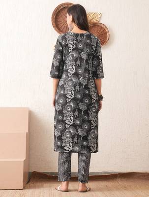 Gold embroidered chikankari  pure cotton black straight kurta pant set 2