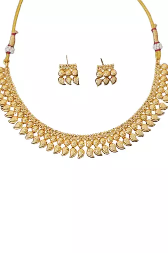 Traditional gold plated leaf design necklace set with earrings