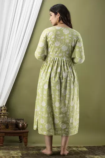 Floral printed green  cotton flared maternity maxi dress