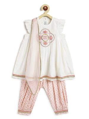 White embroidered viscose kurta set 2