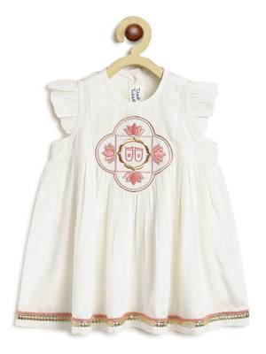 White embroidered viscose kurta set 4