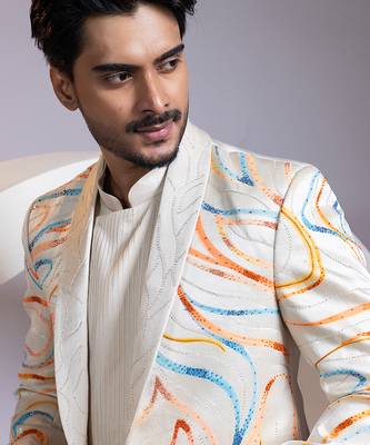 Off white embroidered satin blazer set 3