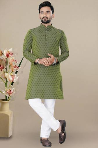 Green jacquard straight men's kurta pyjama