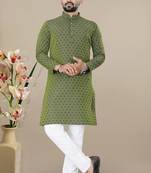 Green jacquard straight men's kurta pyjama