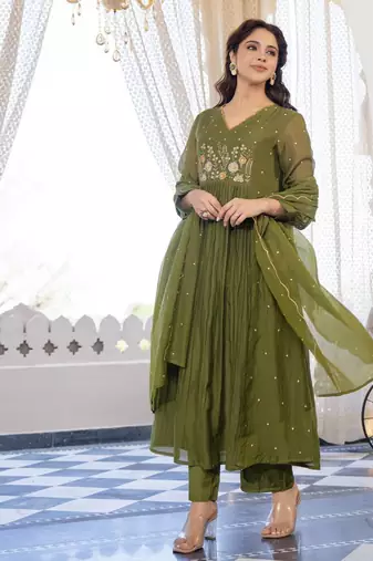 Floral embroidered green v neck pure cotton kurta with trouser & dupatta set