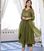 Floral embroidered green v neck pure cotton kurta with trouser & dupatta set