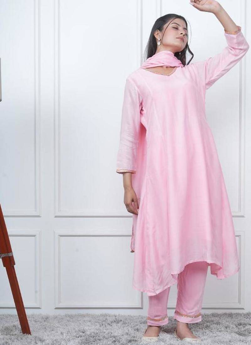 Pink kali kurta set with fida dupatta