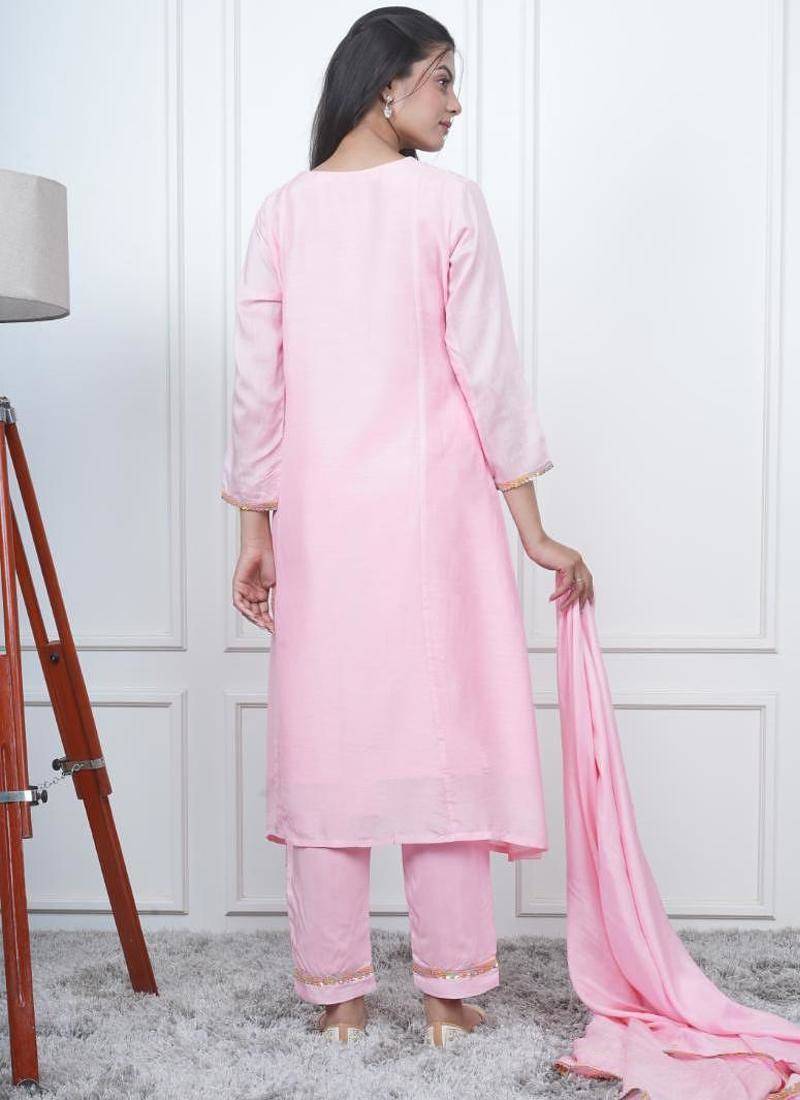 Pink kali kurta set with fida dupatta