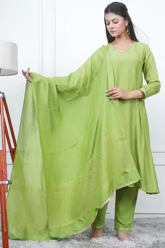 Green kali kurta set with fida dupatta