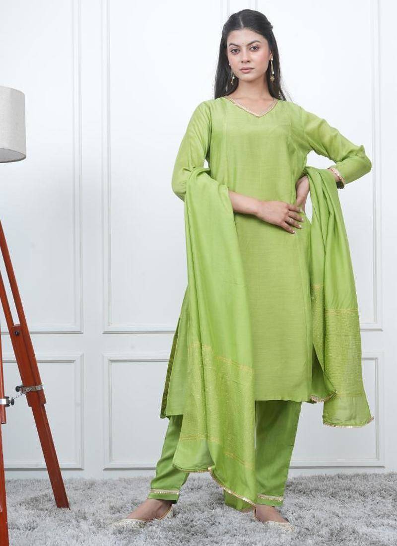Green kali kurta set with fida dupatta