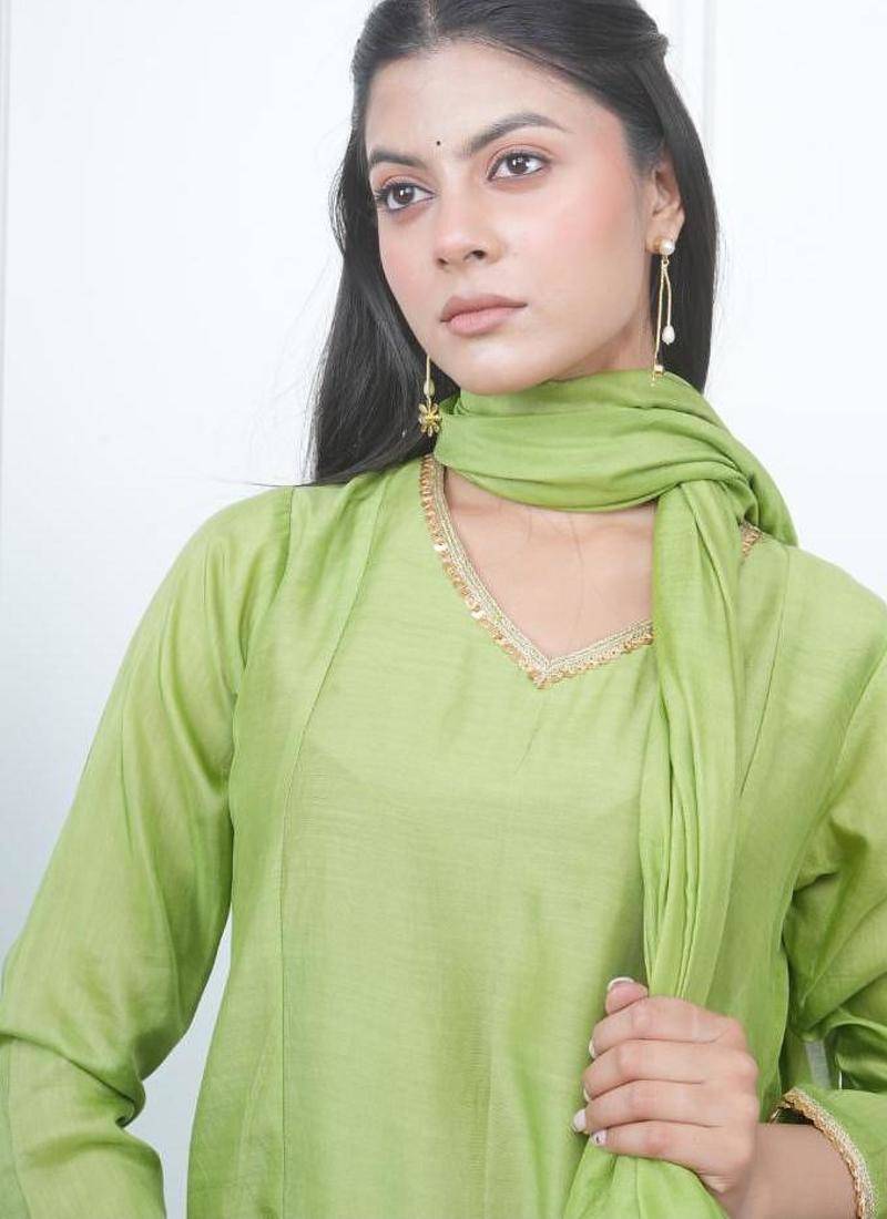 Green kali kurta set with fida dupatta