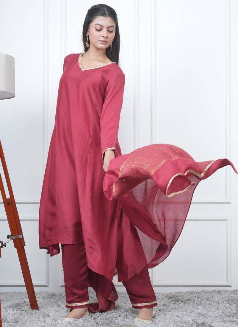 Red kali kurta set with fida dupatta