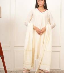 White kali kurta set with fida dupatta