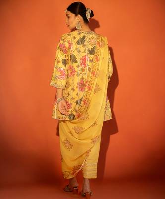 Yellow embroidered cotton silk kurta set 4