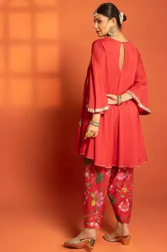 Red embroidered cotton silk kurta set