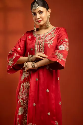 Red embroidered cotton silk kurta set