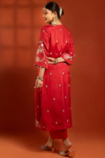 Red embroidered cotton silk kurta set